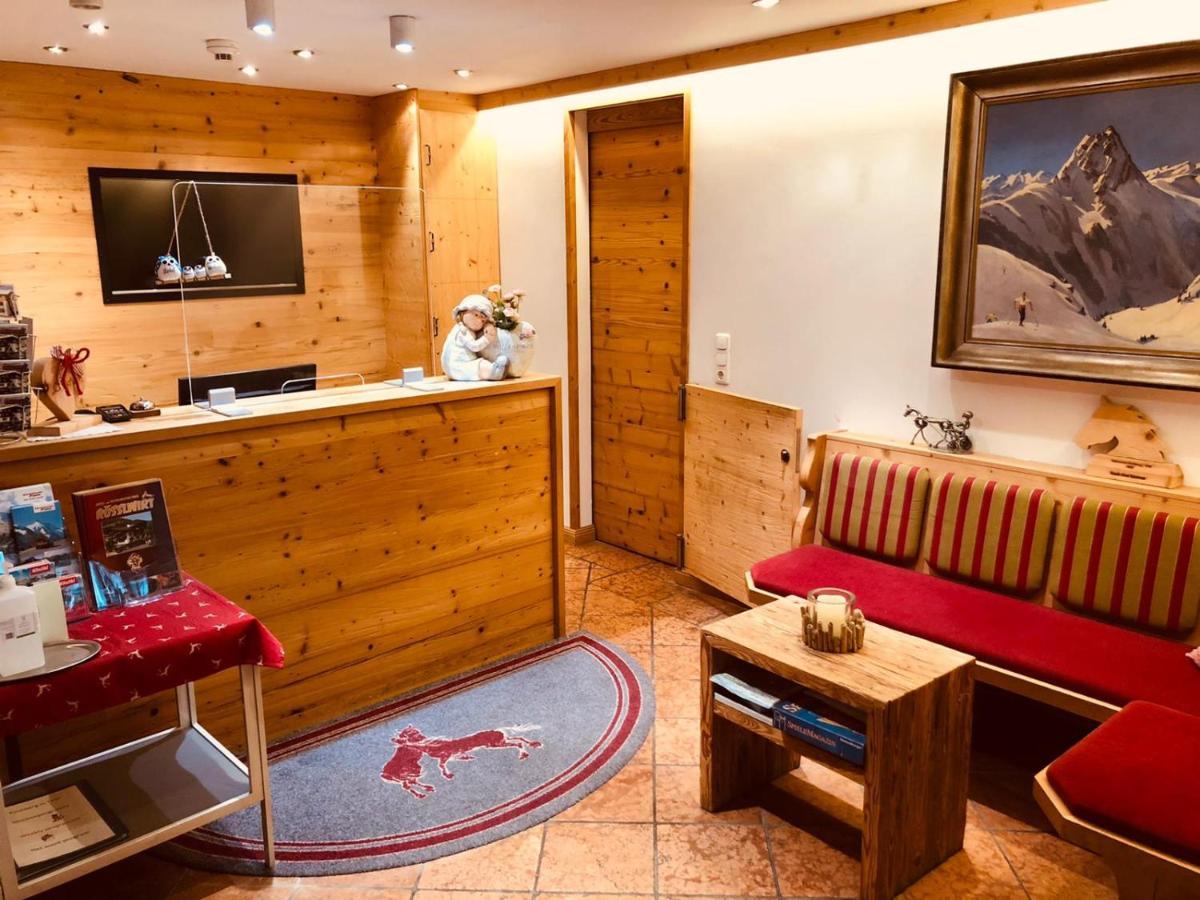 Hotel Roesslwirt Kirchberg in Tirol Exterior photo